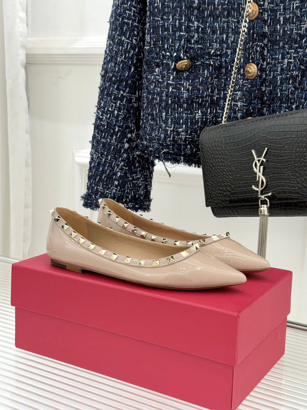 Valentino Rockstud Ballet Flat Beige Patent Leather 642997