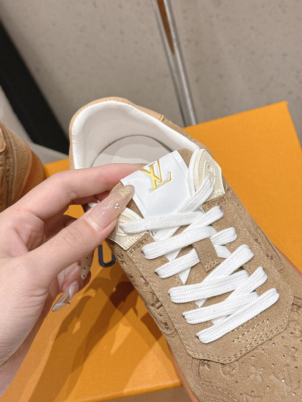 LV Stadium Sneaker Brown Suede 610787
