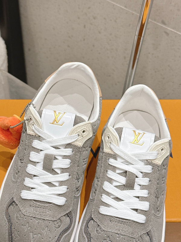 LV Stadium Sneaker Grey Suede 610788