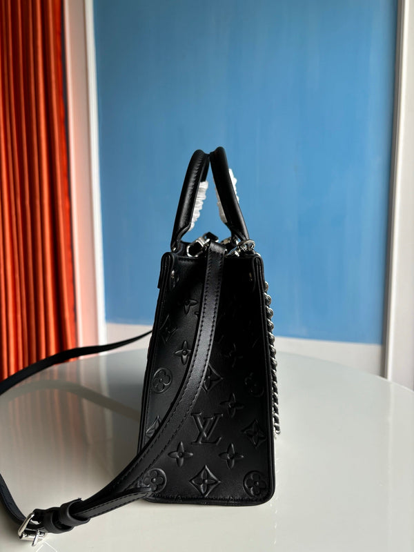 LV SS25 OntheGo Bold 25cm Black Calfskin