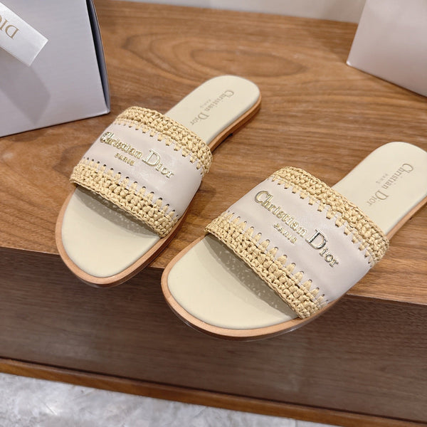 CD 26s Strappy Slippers Cream Leather 998640