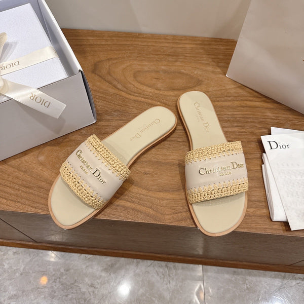CD 26s Strappy Slippers Cream Leather 998640