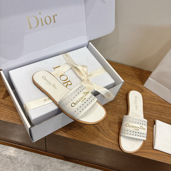 CD 26s Hollow-out Slippers White Leather 998234