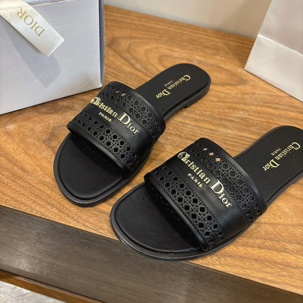 CD 26s Hollow-out Slippers Black Leather 998235