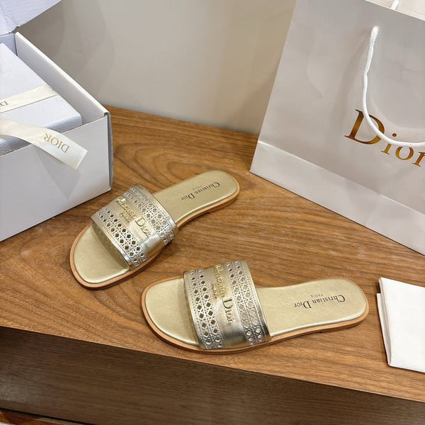 CD 26s Hollow-out Slippers Sliver Leather 998237