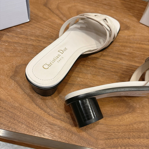 CD 26s D-Club Slides 4.5cm Cream Calfskin 998647