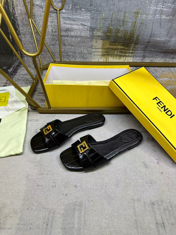 FF FFold Leather Slides Black Leather 826542