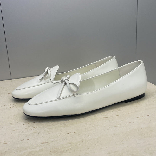 CL 26s Ballet Flats In White Lambskin With Bow