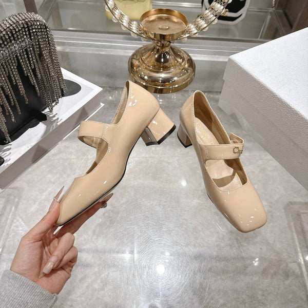 CC 26 Lolita High Heels 40 Beige Patent Leather 592207
