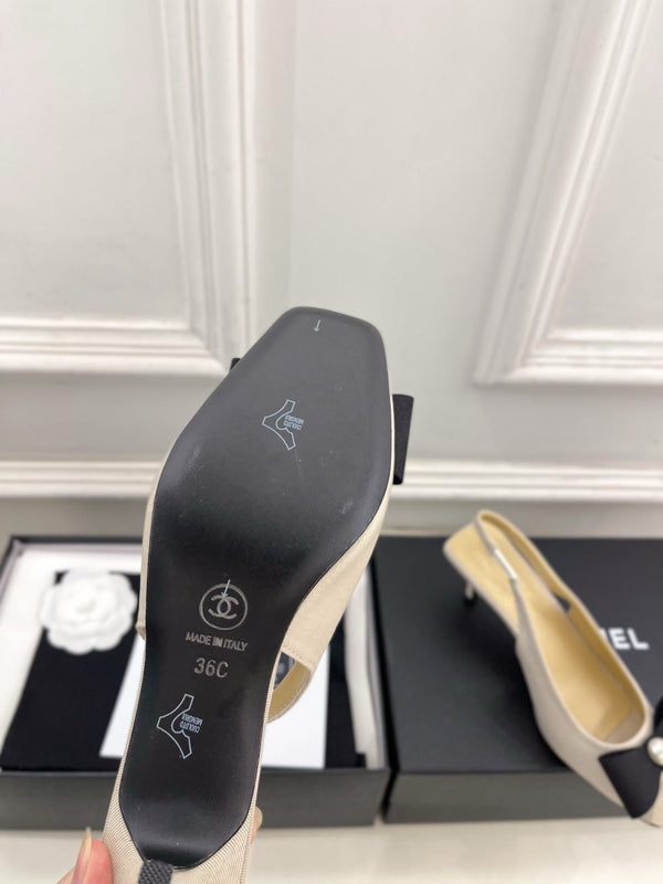 CC 26s Classic Toe High-Heeled Sandals 5.5cm Light Beige Black Canvas 891633