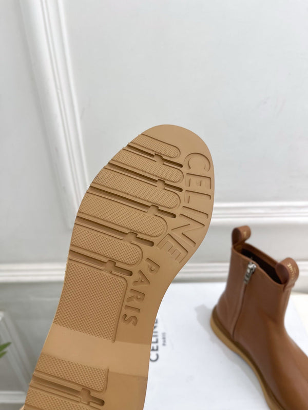 CE 26s Flow Zipped Ankle Boots Camel Leather 947594