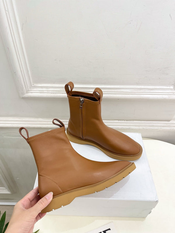 CE 26s Flow Zipped Ankle Boots Camel Leather 947594