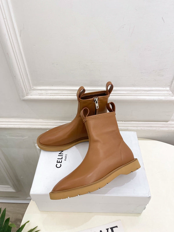 CE 26s Flow Zipped Ankle Boots Camel Leather 947594