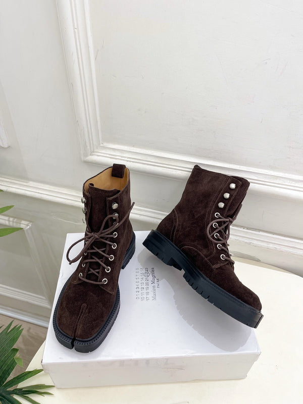 MM Tabi Lace Up Boots Dark Brown Suede 112264