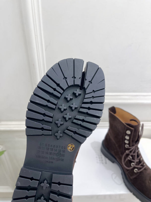MM Tabi Lace Up Boots Dark Brown Suede 112264