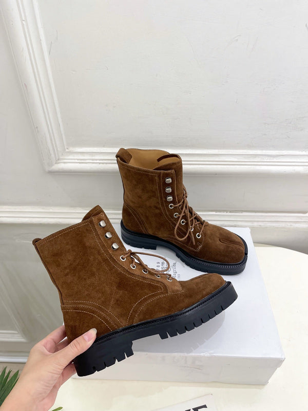 MM Tabi Lace Up Boots Tan Suede 112265