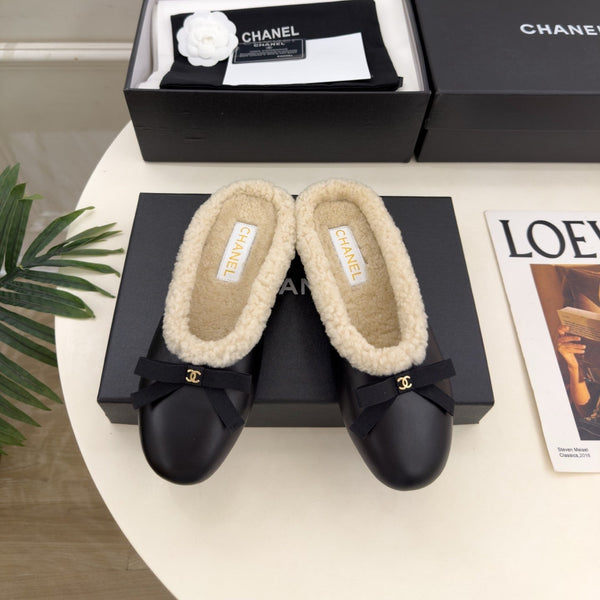 CC 26s Mules Black Sheepskin Shearling 111931