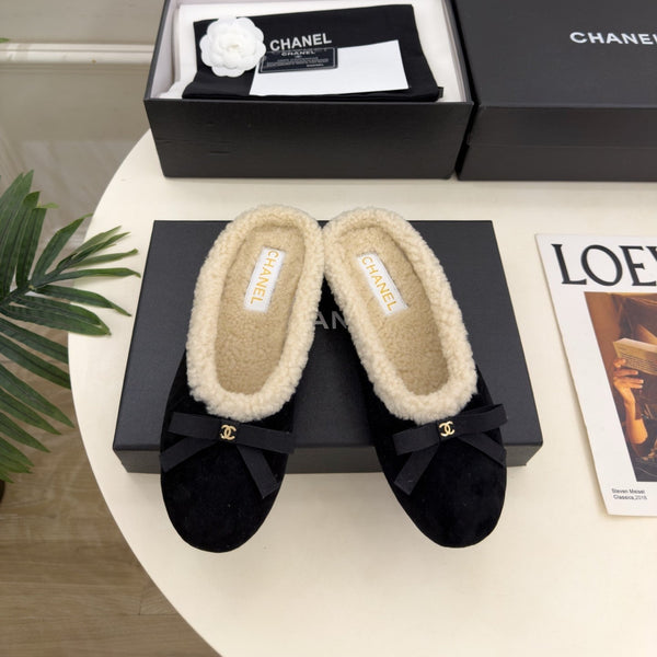CC 26s Mules Black Suede Shearling 111934