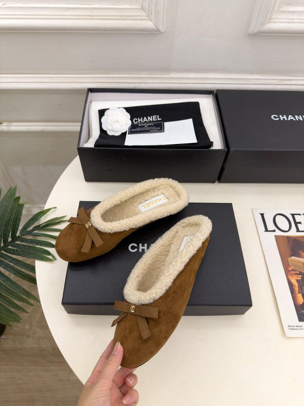 CC 26s Mules Dark Brown Suede Shearling 111936