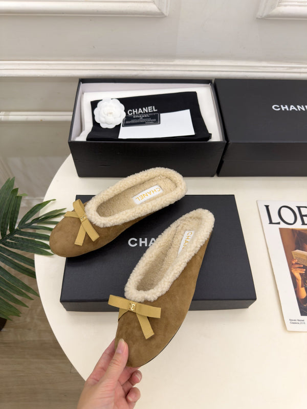 CC 26s Mules Beige Brown Suede Shearling 111937