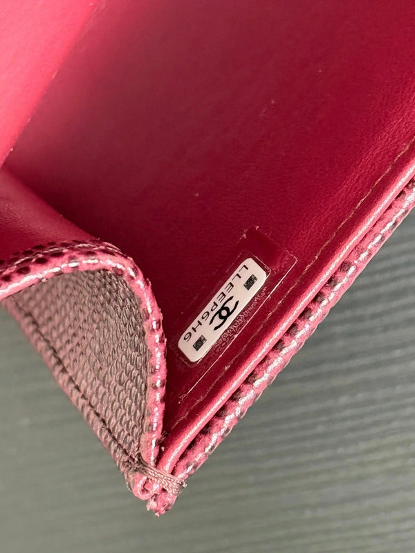 CC 2026 Clutch With Chain 25cm Burgundy Lizard-embossed Calfskin