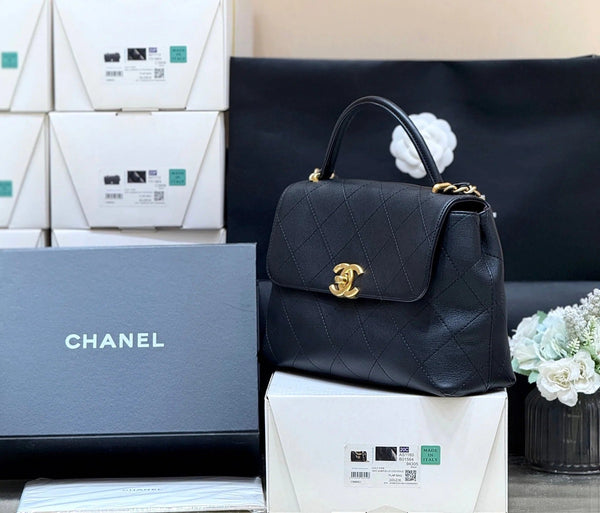 CC 2026 Handle Bag 28cm Black Cowhide 290241