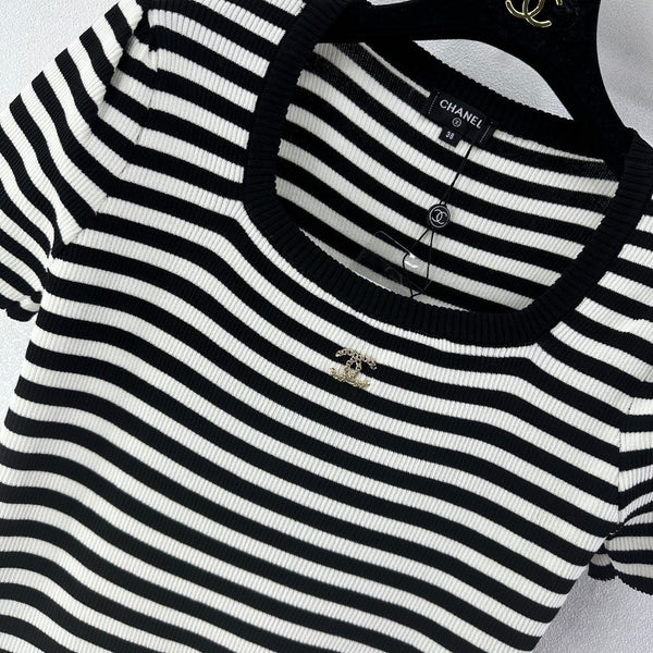 Chanel 2026 Striped Knit Short-sleeved Top Black White Cotton 395626