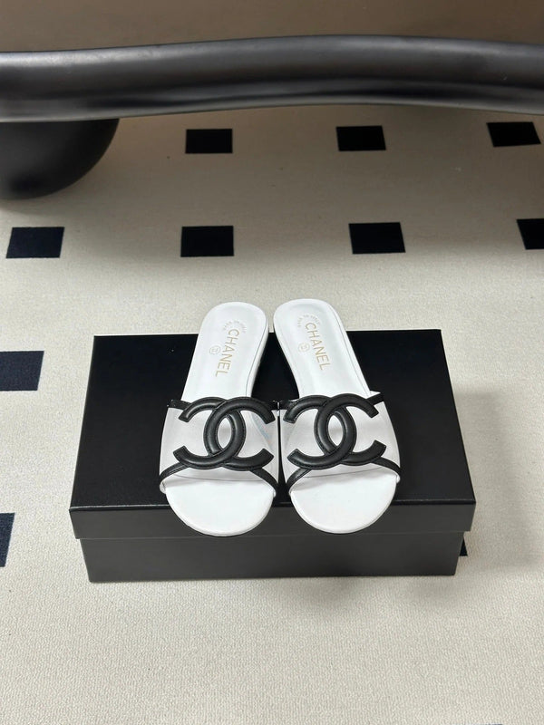 CC 2026 Flat Sandals Mesh Sheepskin 834674
