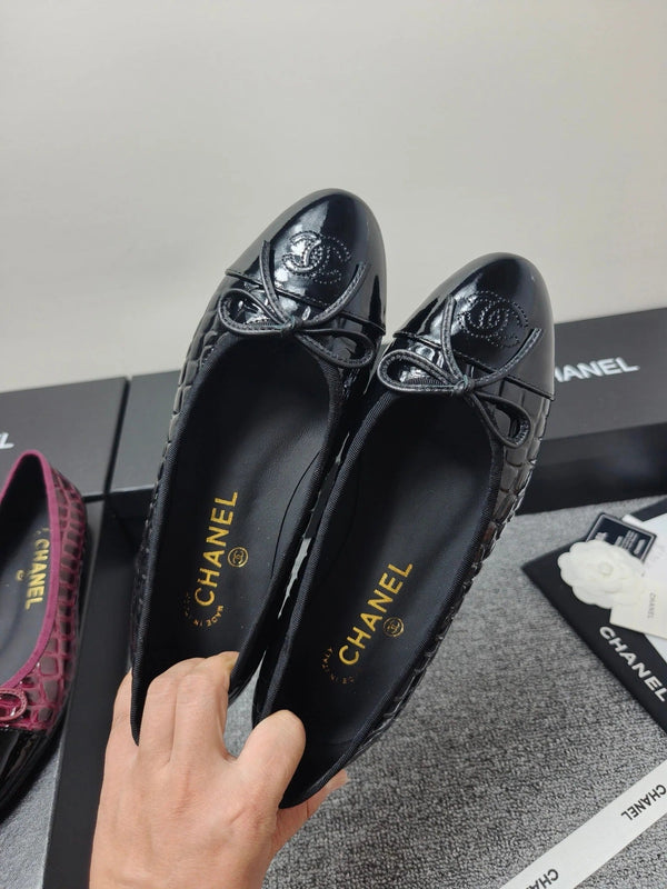 CC 2026 Crocodile Embossed Ballet Flat Glossy Calfskin 855991