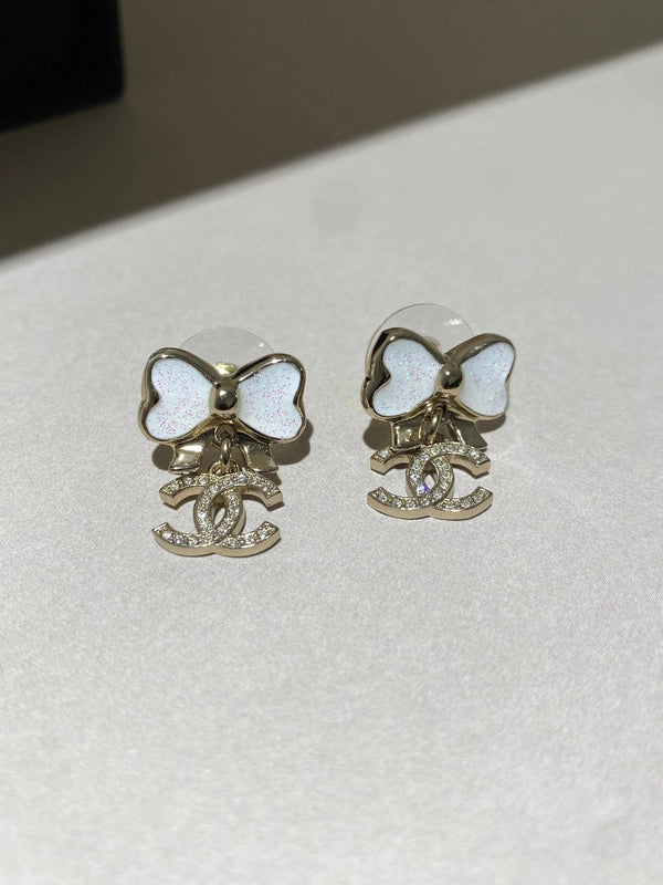 CC Fine Sparkling Bow Gold Mop Earrings