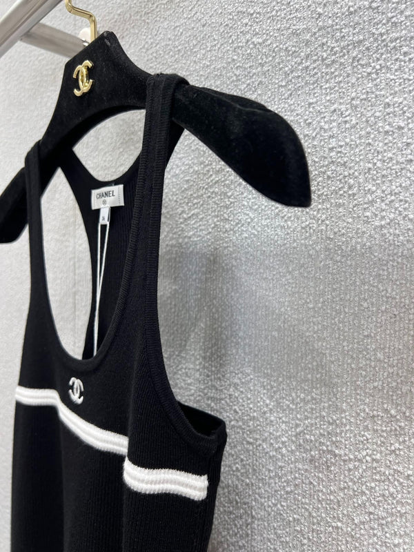 CHANEL SLEEVELESS TOP STYLE 66