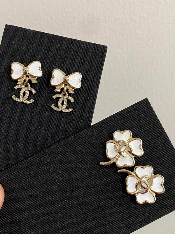 CC Fine Sparkling Bow Gold Mop Earrings
