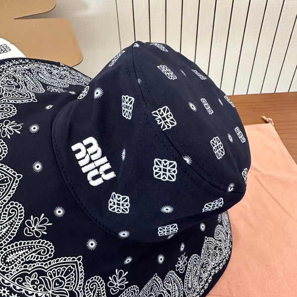 MM BUCKET IN BLACK FABRIC WITH EMBROIDERED PATTERN