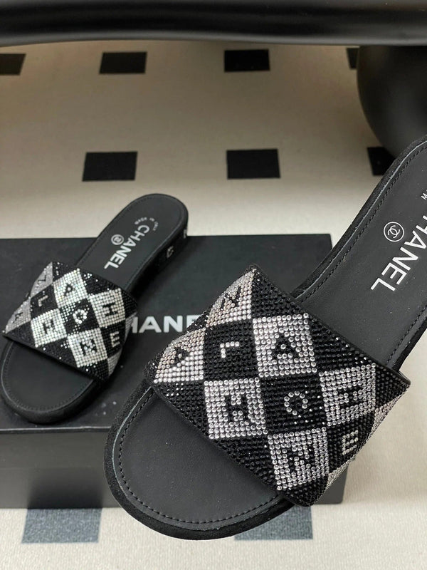 CC 26s Flat Sandals Black Sheepskin Rhinestones 649522