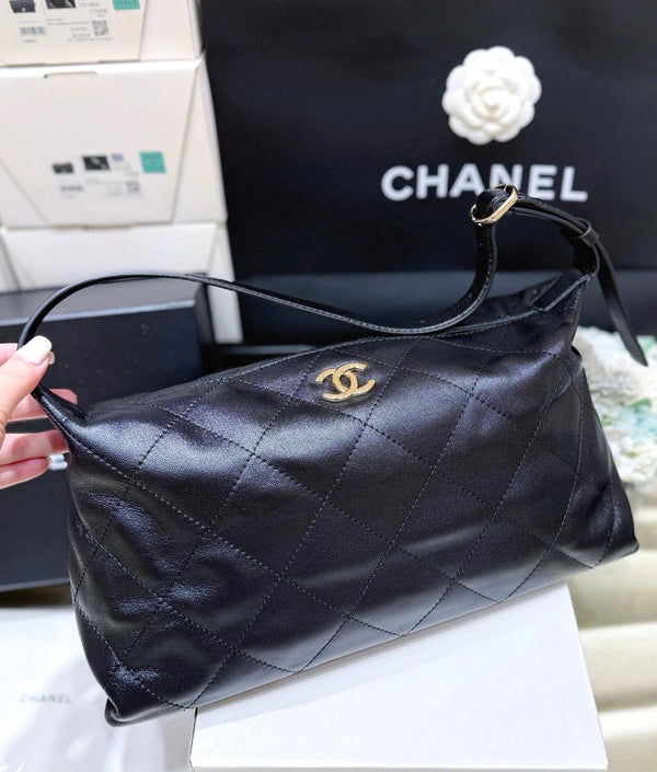 CC 2026 Bag 35cm Black Lambskin 290108