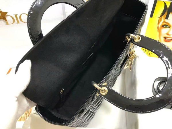 medium lady 32 black patent calfskin