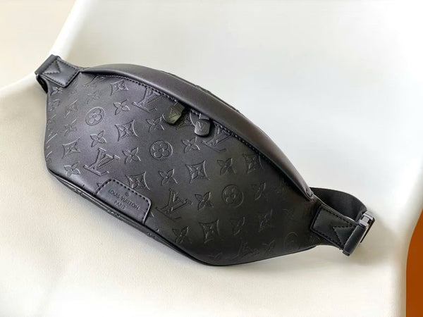 BLLV discovery bumbag PM 44 black monogram eclipse canvas
