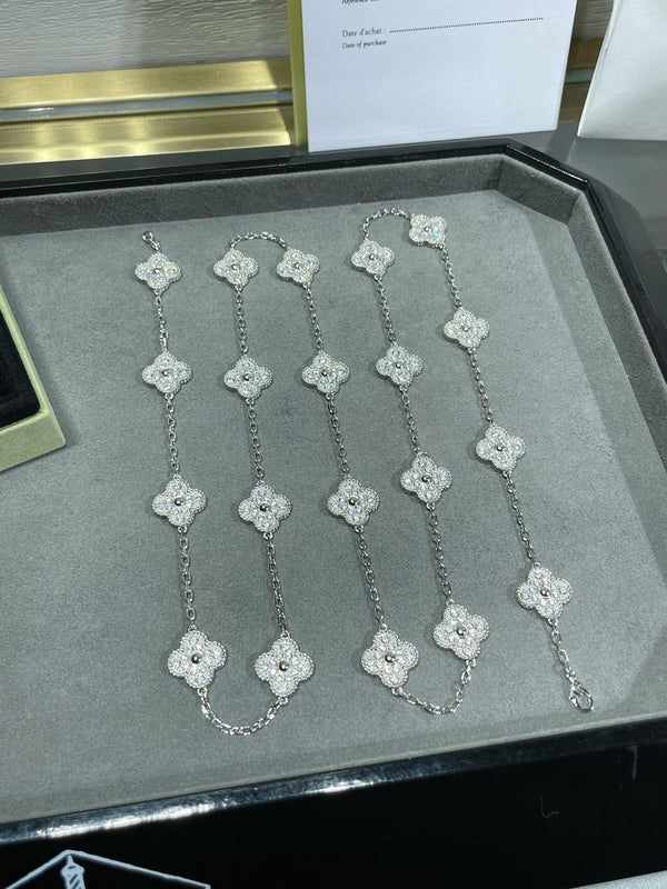 CLOVER 20 MOTIF DIAMOND NECKLACE