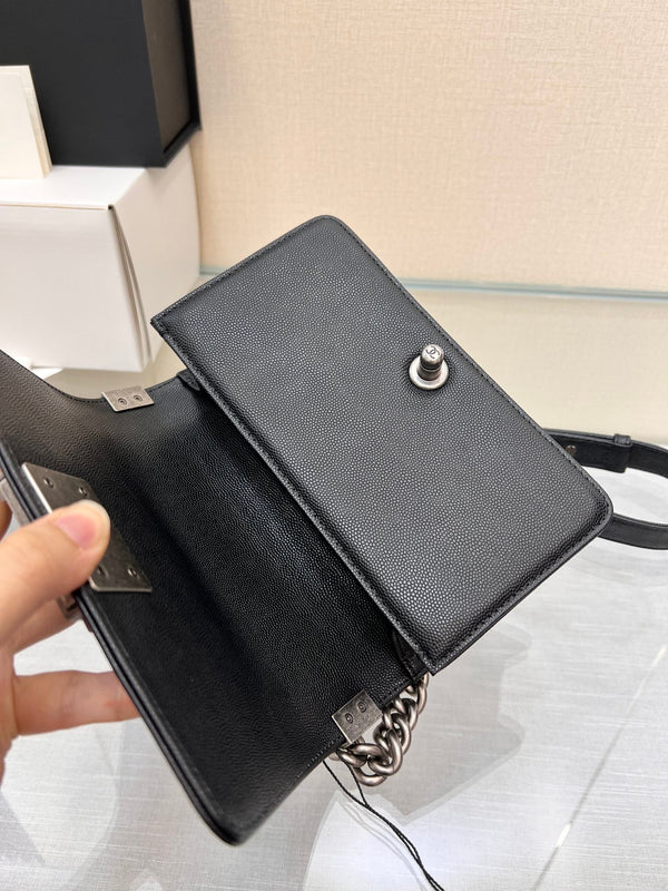 BOY BAG SMALL 20 BLACK CHEVRON CAVIAR RUTHENIUM HARDWARE
