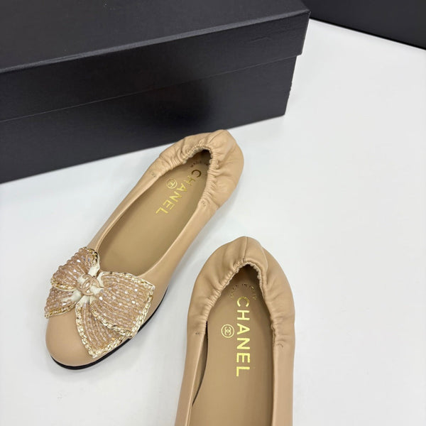 CC 25s Coco Beach Ballet Flats Beige Sheepskin 331787