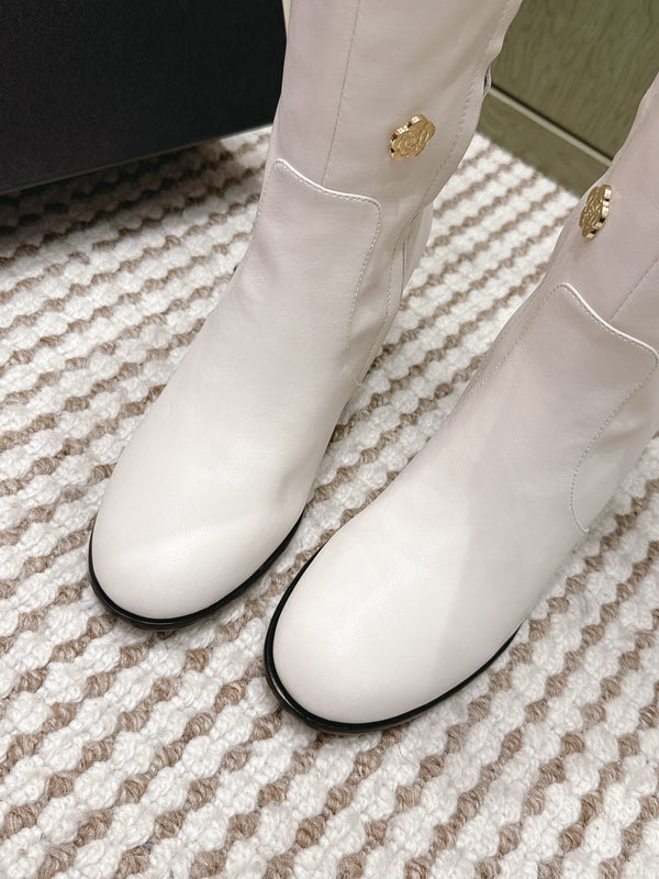 Chanel Riding Boots  White Lambskin 567791
