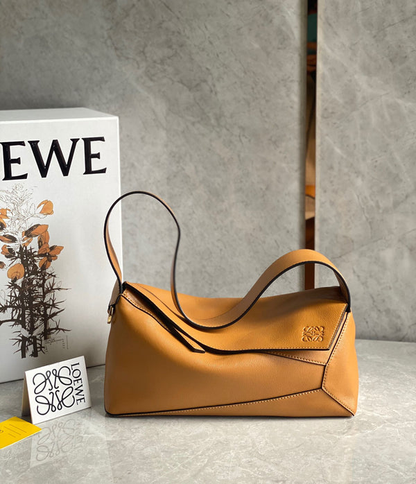 LOE Puzzle Hobo 29cm in Classic Brown Calfskin 274280