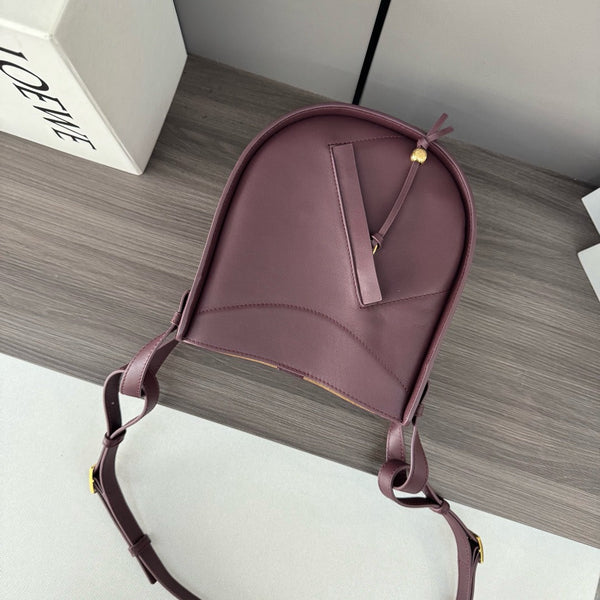 Loewe Hammock 21 Handbag in Red Calfskin 274146