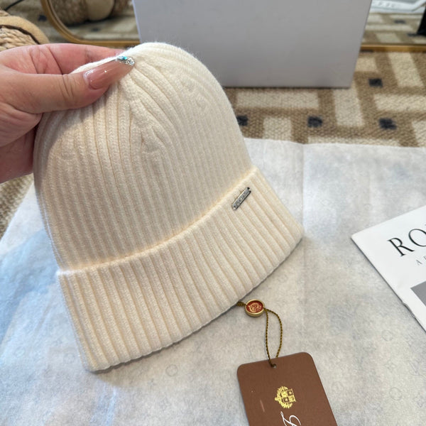 Loro Piana Classic New Style White Hat Knitting 961810