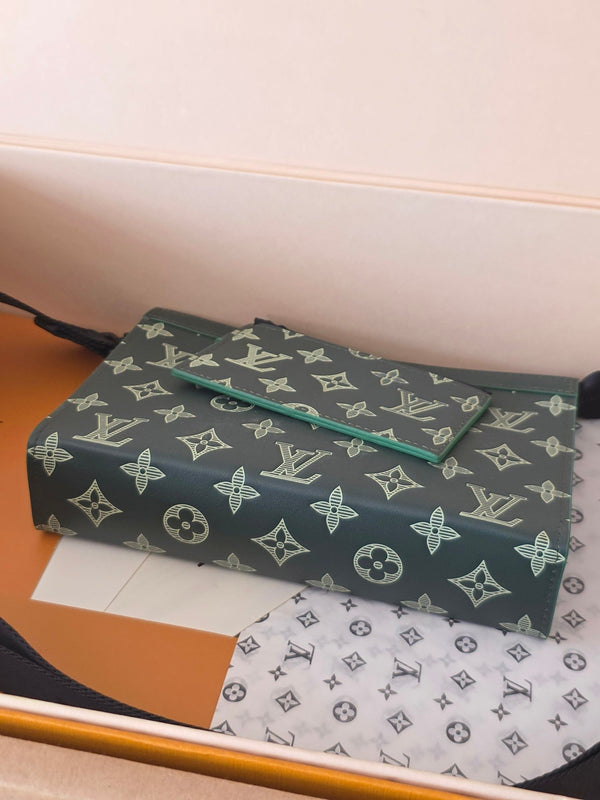 LV Collaboration Suit Clip Dark Green Monogram Canvas Calfskin 274800