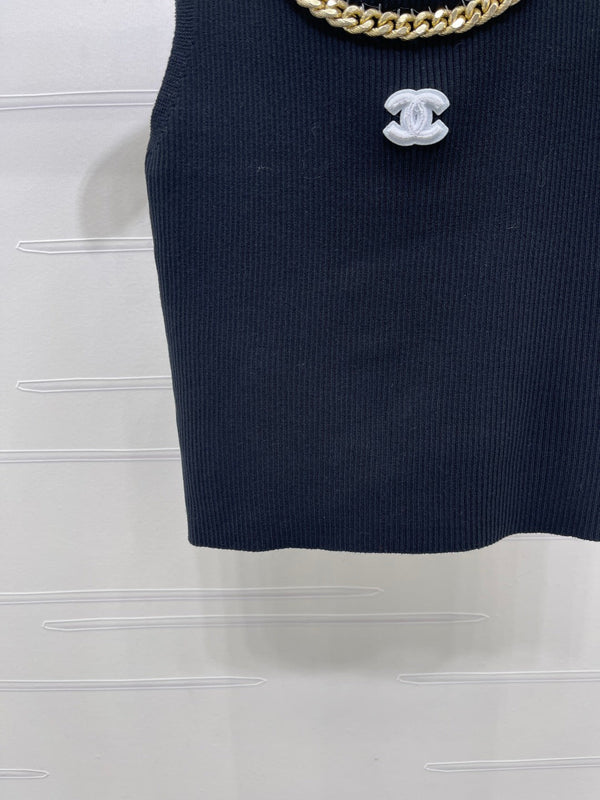 CHANEL 26 CHAIN KNIT VEST WHITE WOOL 335390