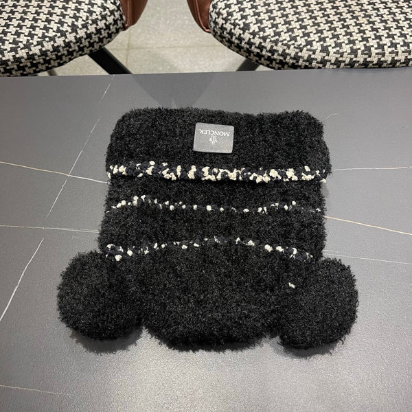 Moncler Cute Bear Fleece-Lined Warm Knitted Black Hat 980003