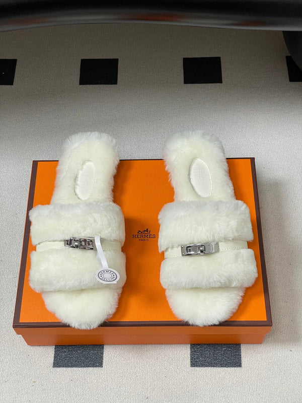 Hermes Giulia Kelly Buckle H-Slippers White in Wool 594328