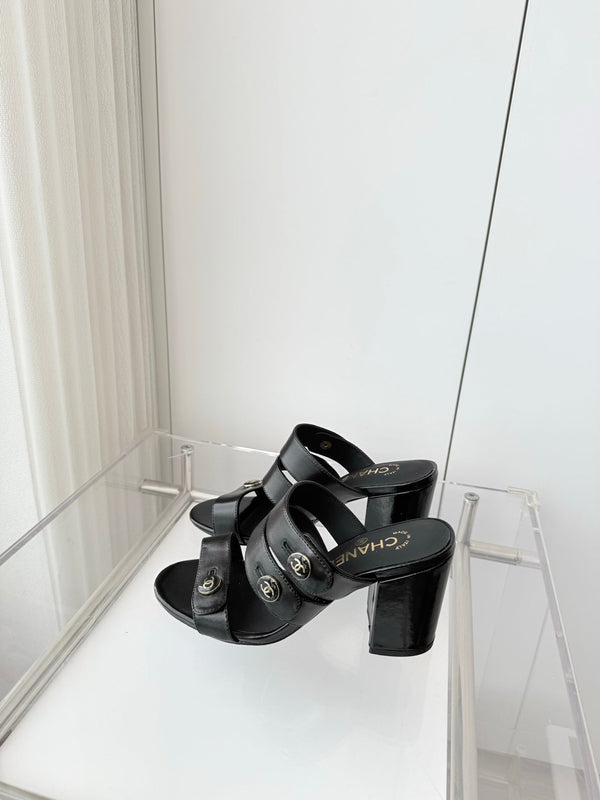 Chanel 26 Turnlock 85 Black Sandal Mule in Lambskin 597392