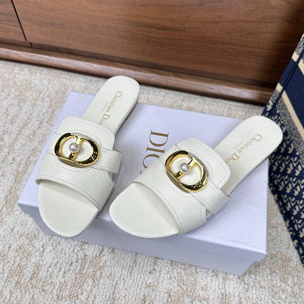 CD Montaigne Sandals White in Calfskin 598175